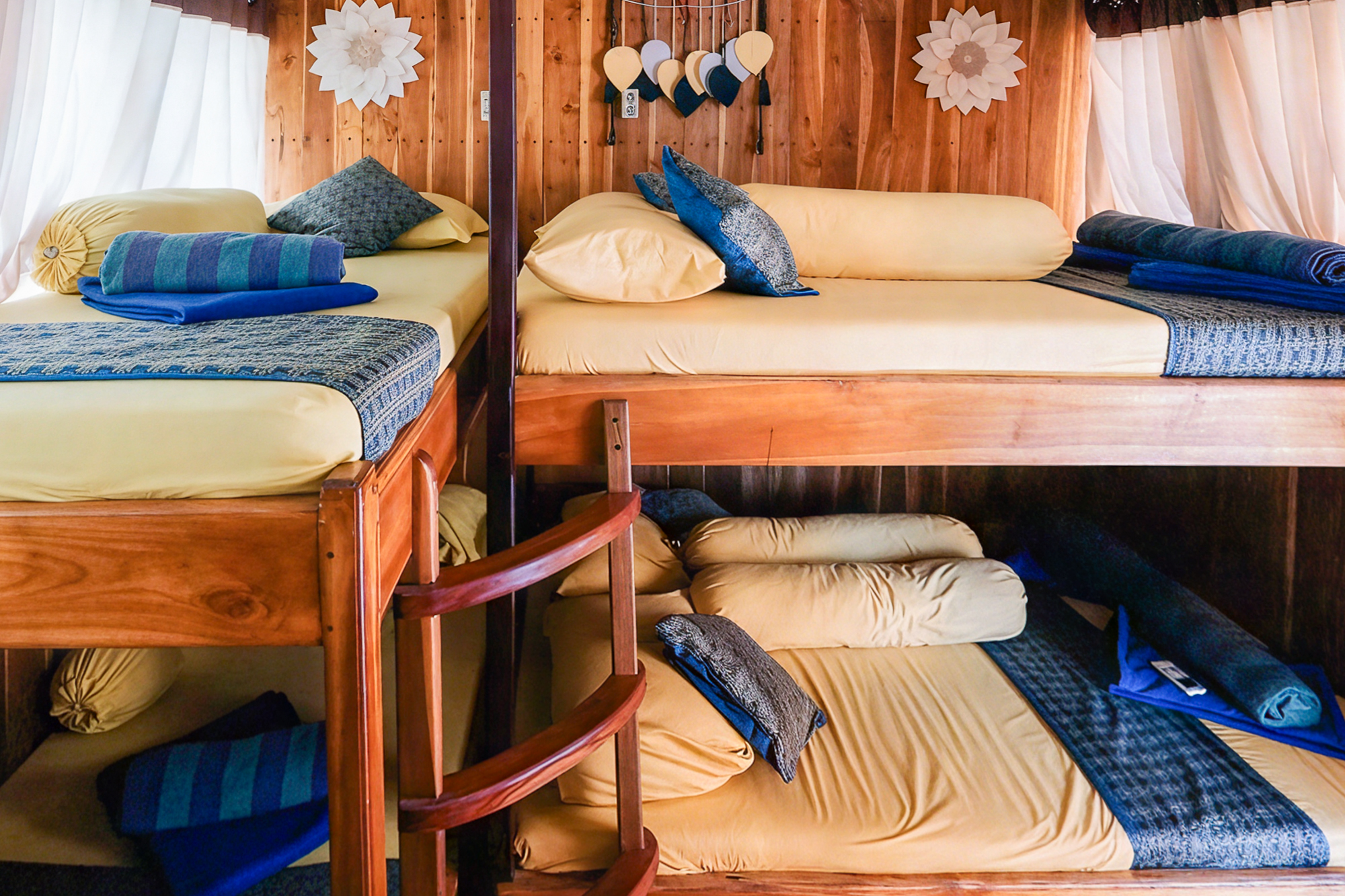 Arfisyana | Sharing Cabin 2