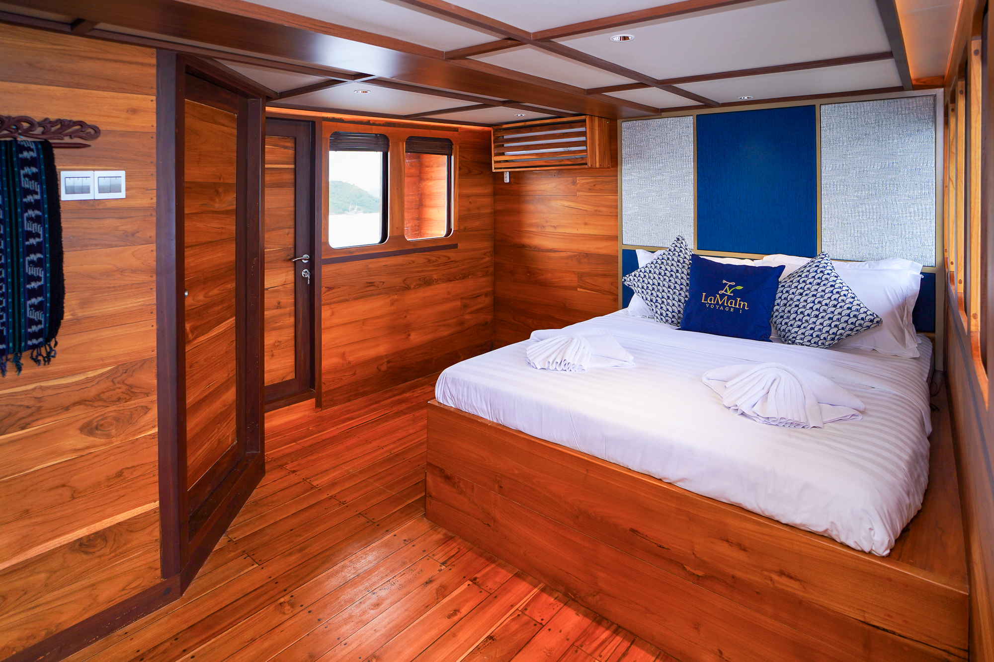 Lamain Voyage | Athena