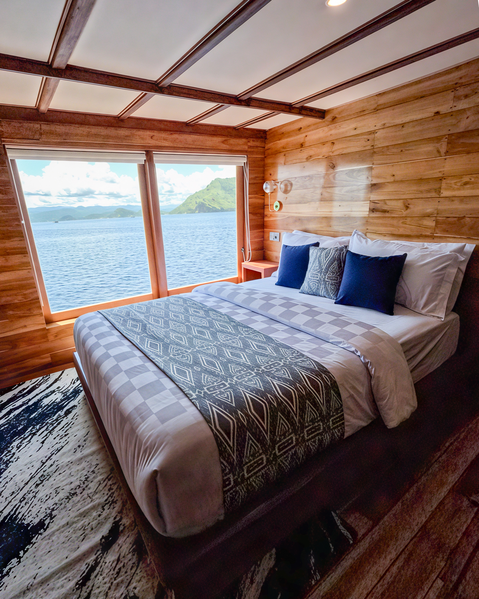 Raffles Cruise | Borneo