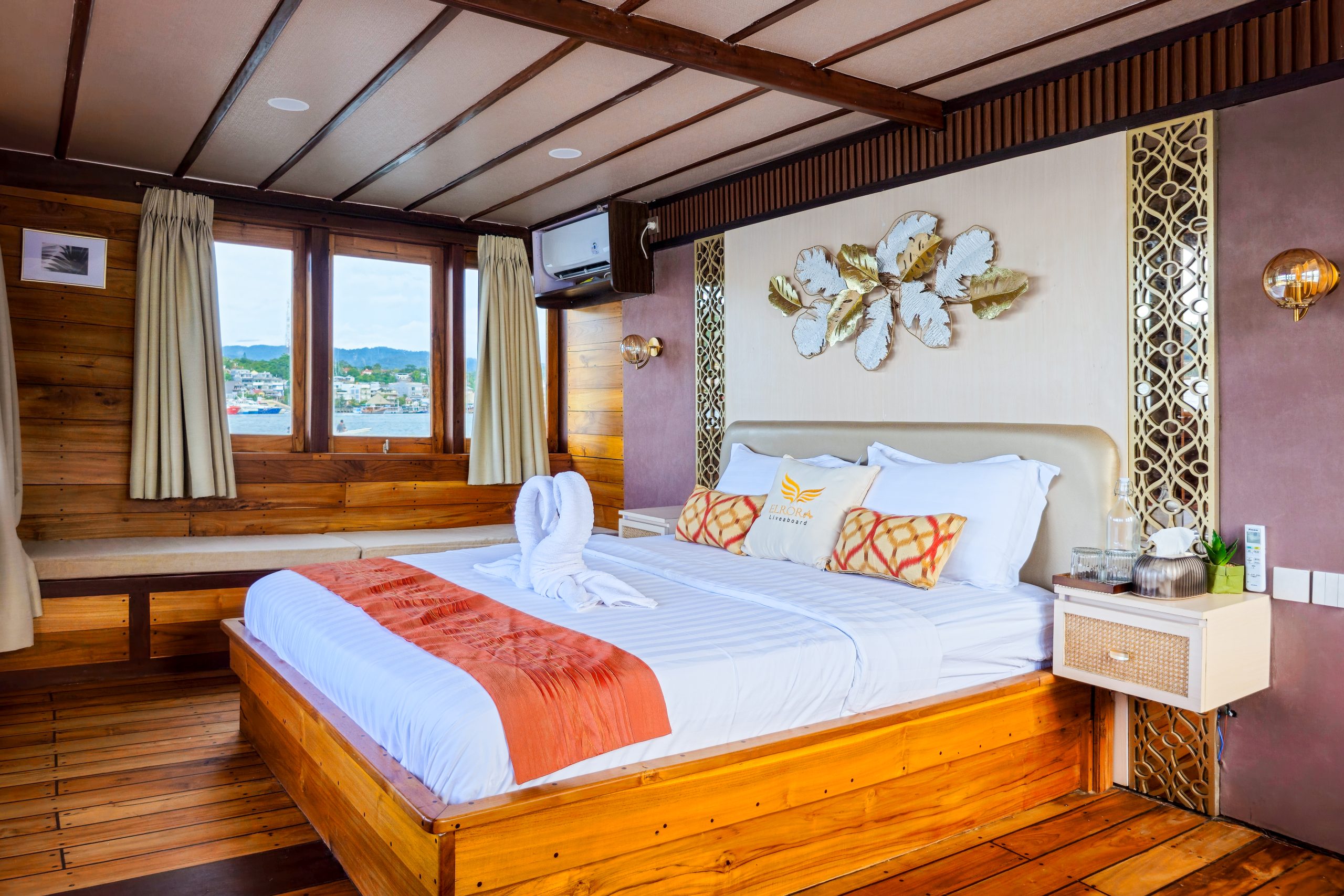 The Love room on Elrora