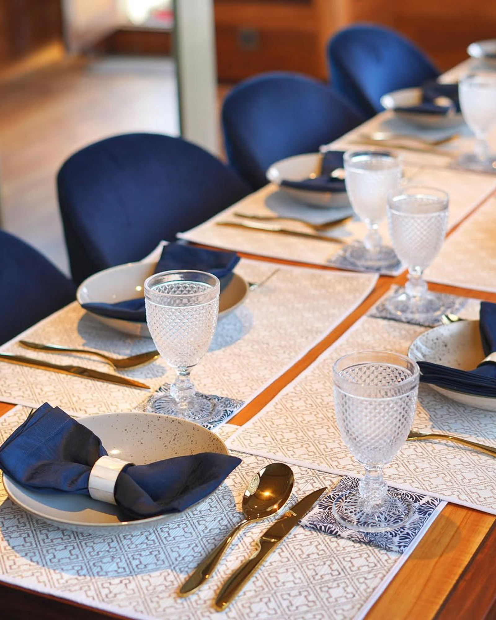 LaMainVoyagesI-Boat-31