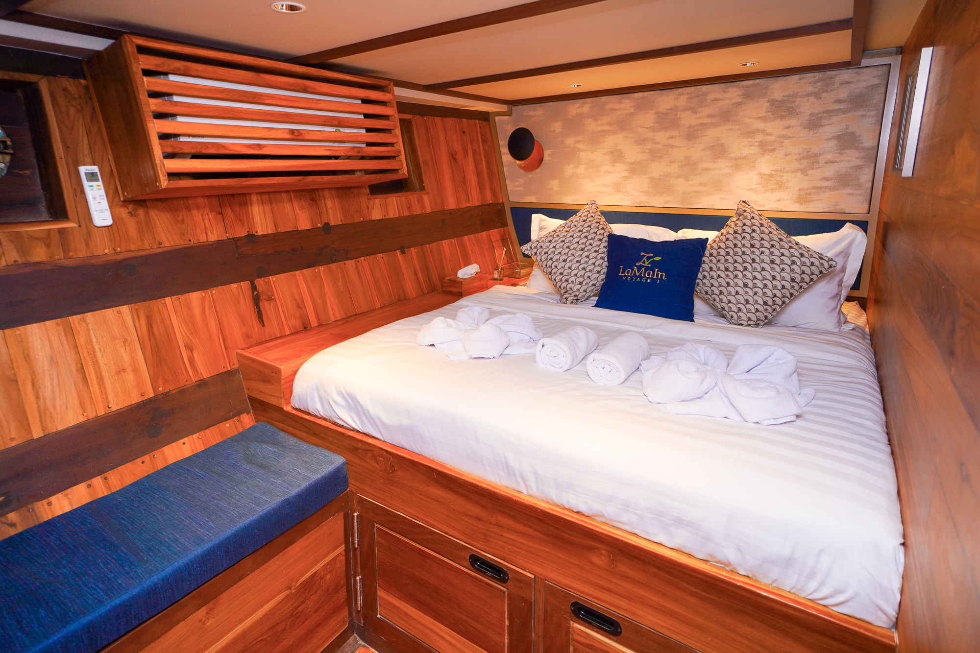 The Praha cabin aboard Lamain Voyages