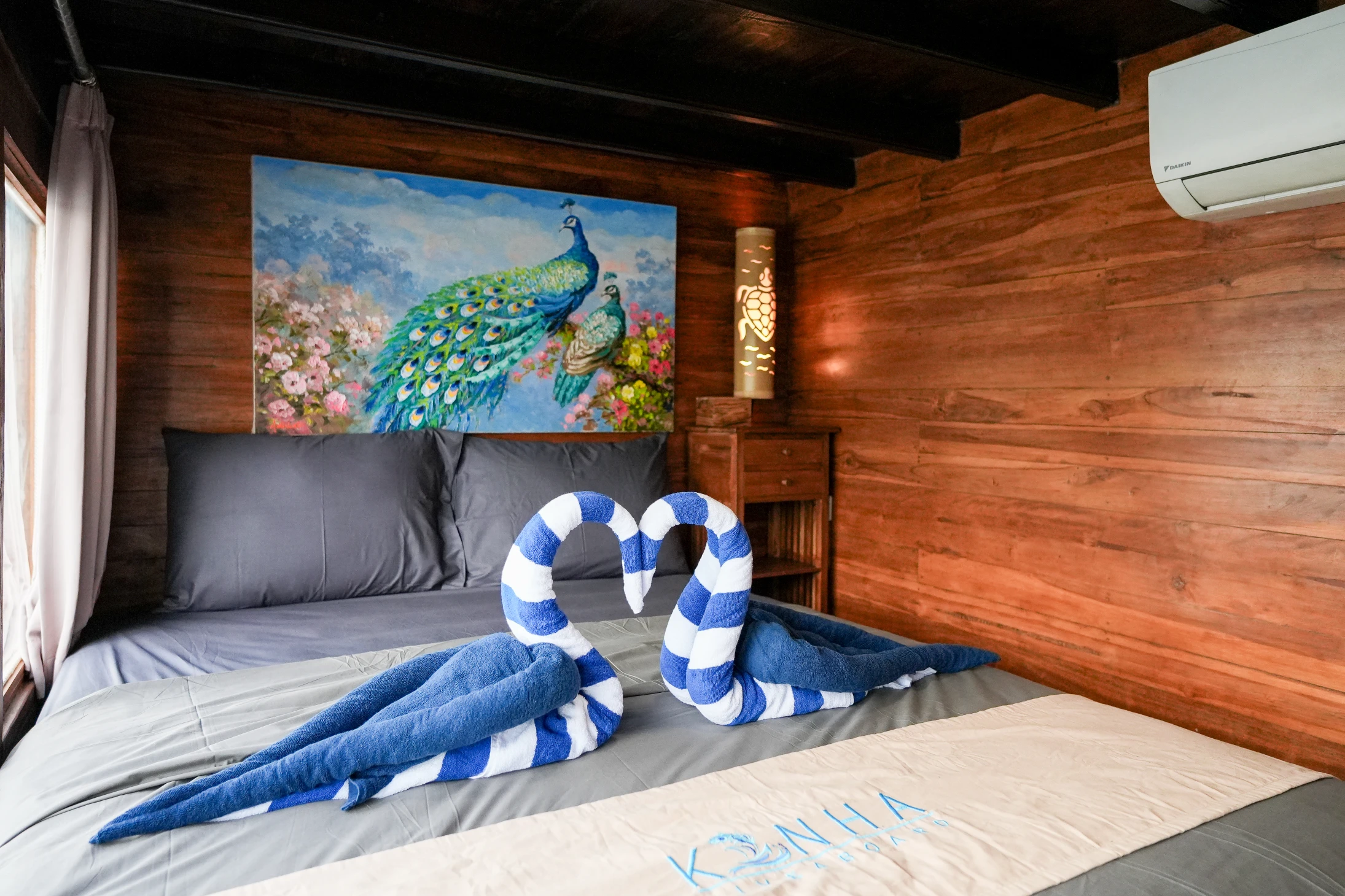 The Deluxe Main Deck room on Kanha Citta