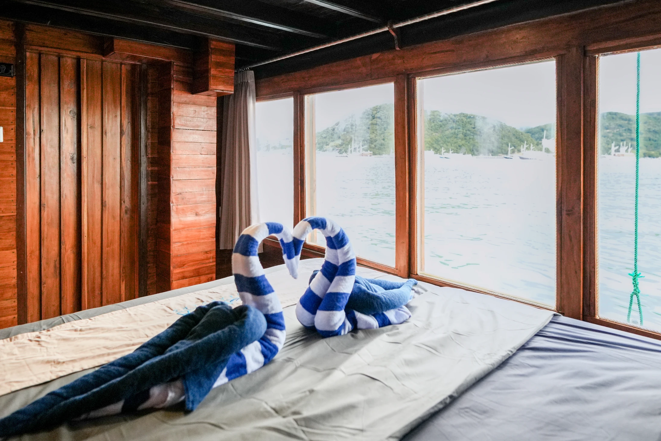 KanhaCitta-DeluxeMainDeck-11