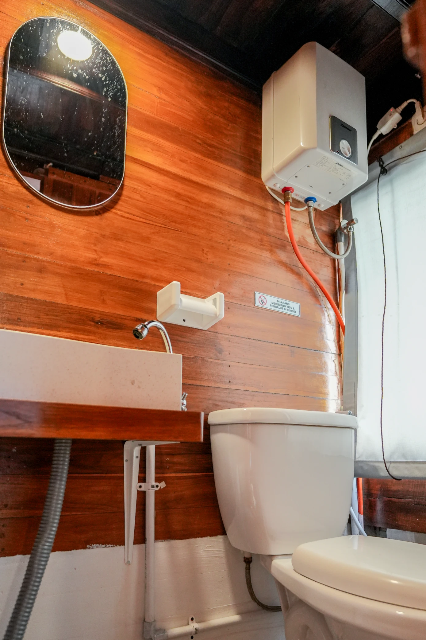 KanhaCitta-DeluxeMainDeck-12