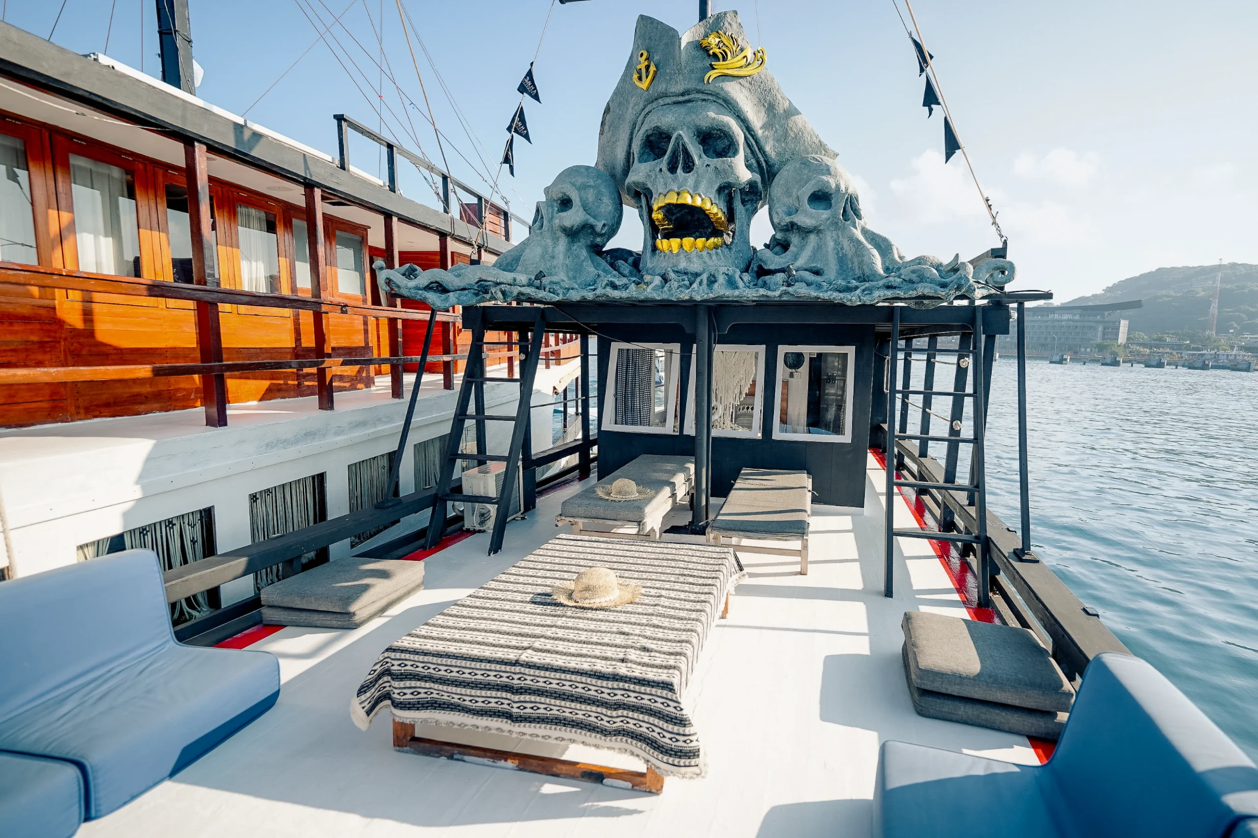 KanhaNatha-SunDeckArea-2